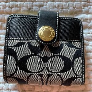 Small Coach Signature Wallet